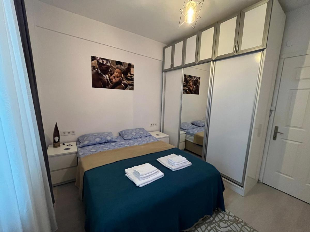 Apartamento Centrally Located, 2+1 House In Taksim, Cihangir Estambul Exterior foto
